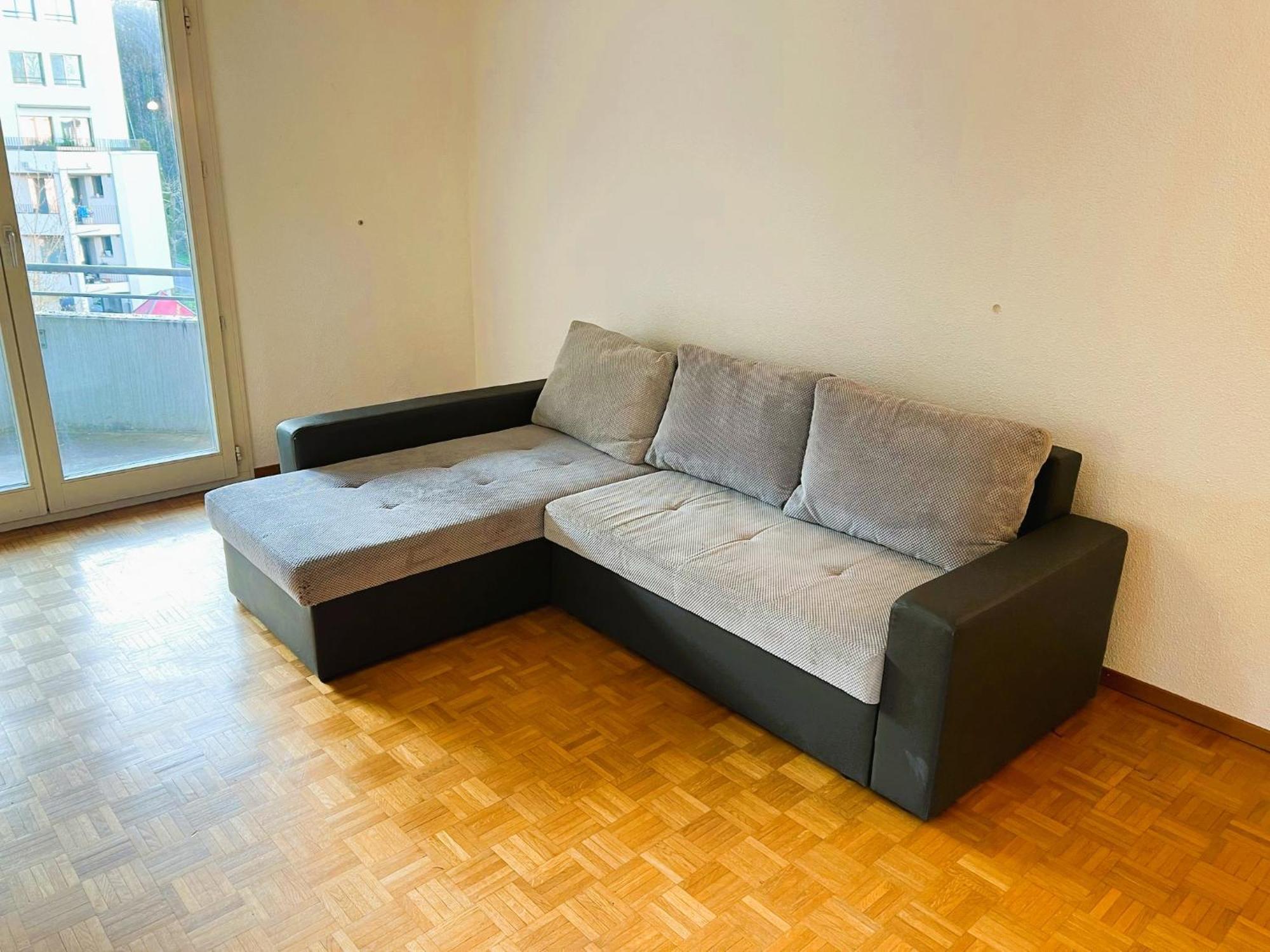 Huge Apartments, Multiple Bedrooms With Balcony In Center - Self Checkin