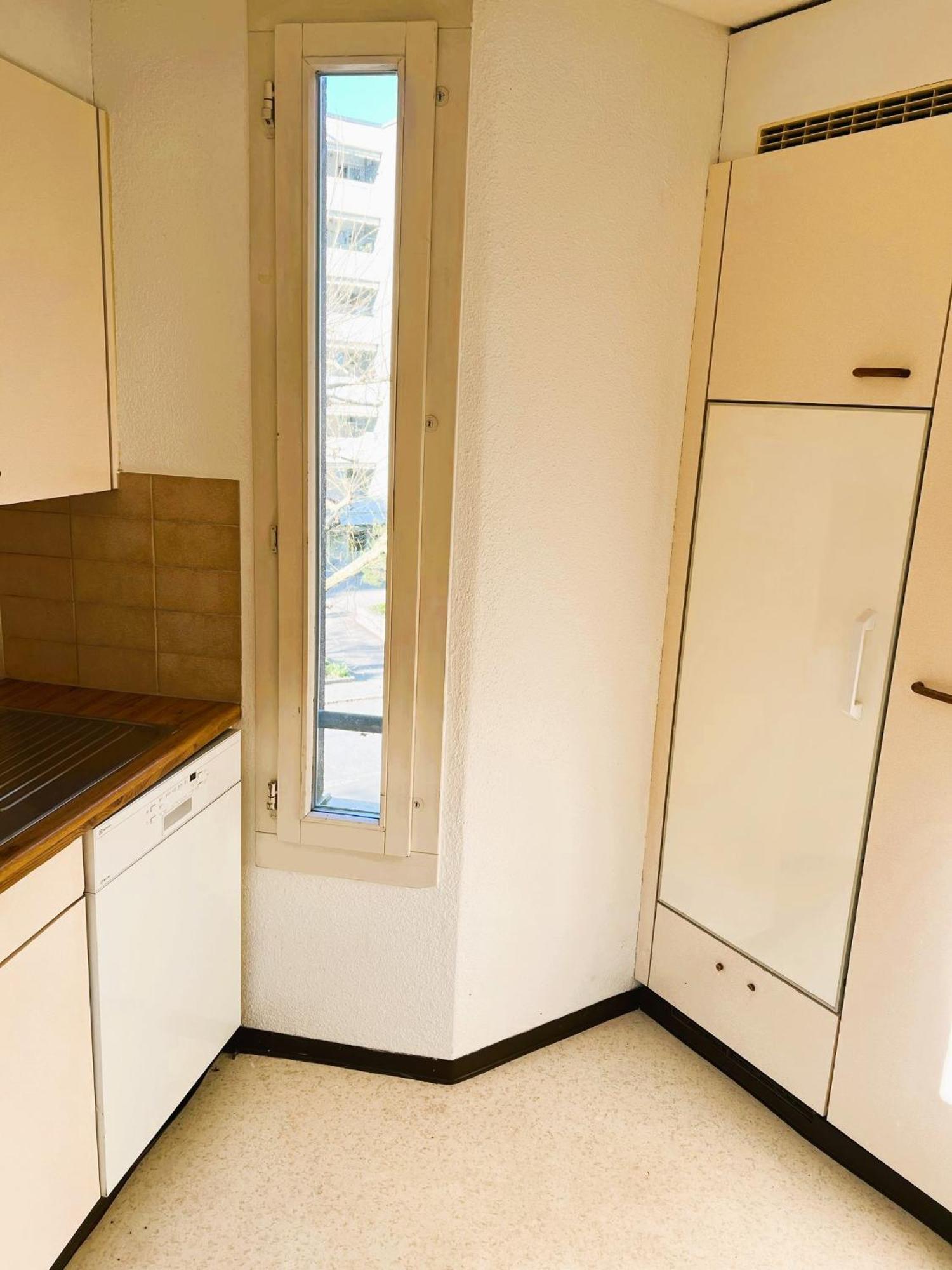 Huge Apartments, Multiple Bedrooms With Balcony In Center - Self Checkin
